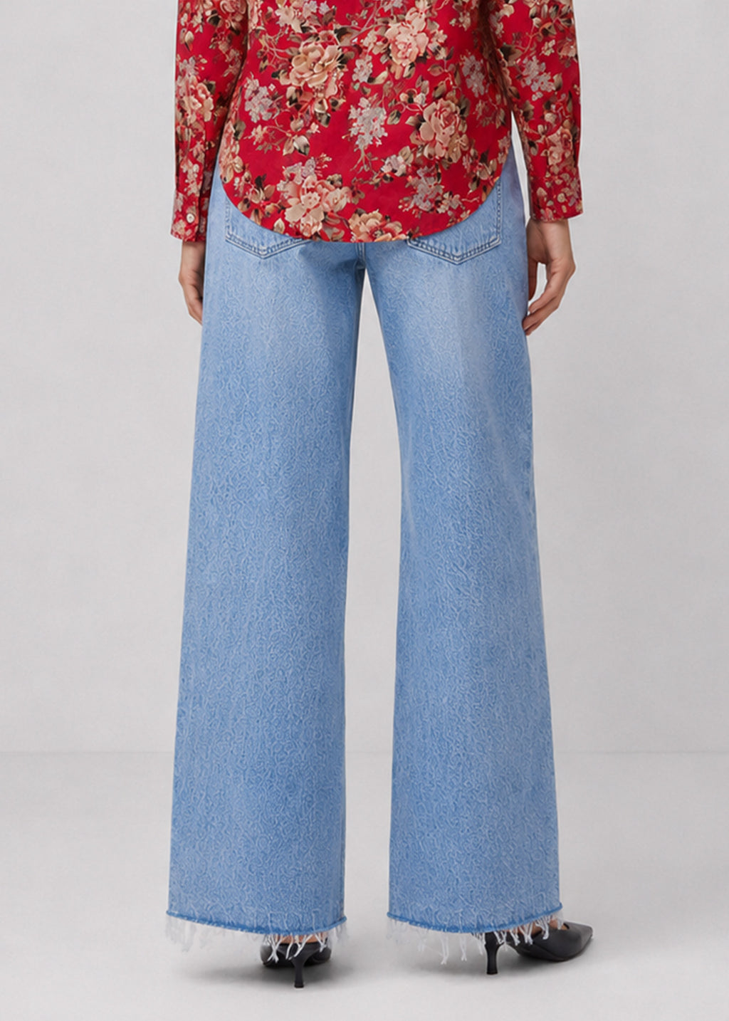Zara Light-Wash Wide-Leg Raw-Hem Jeans