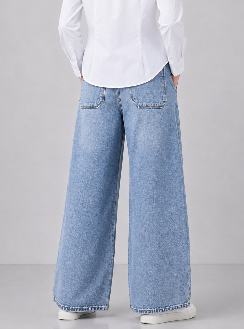 Zara Light Acid-Wash Gold-Button Wide-Leg Jeans