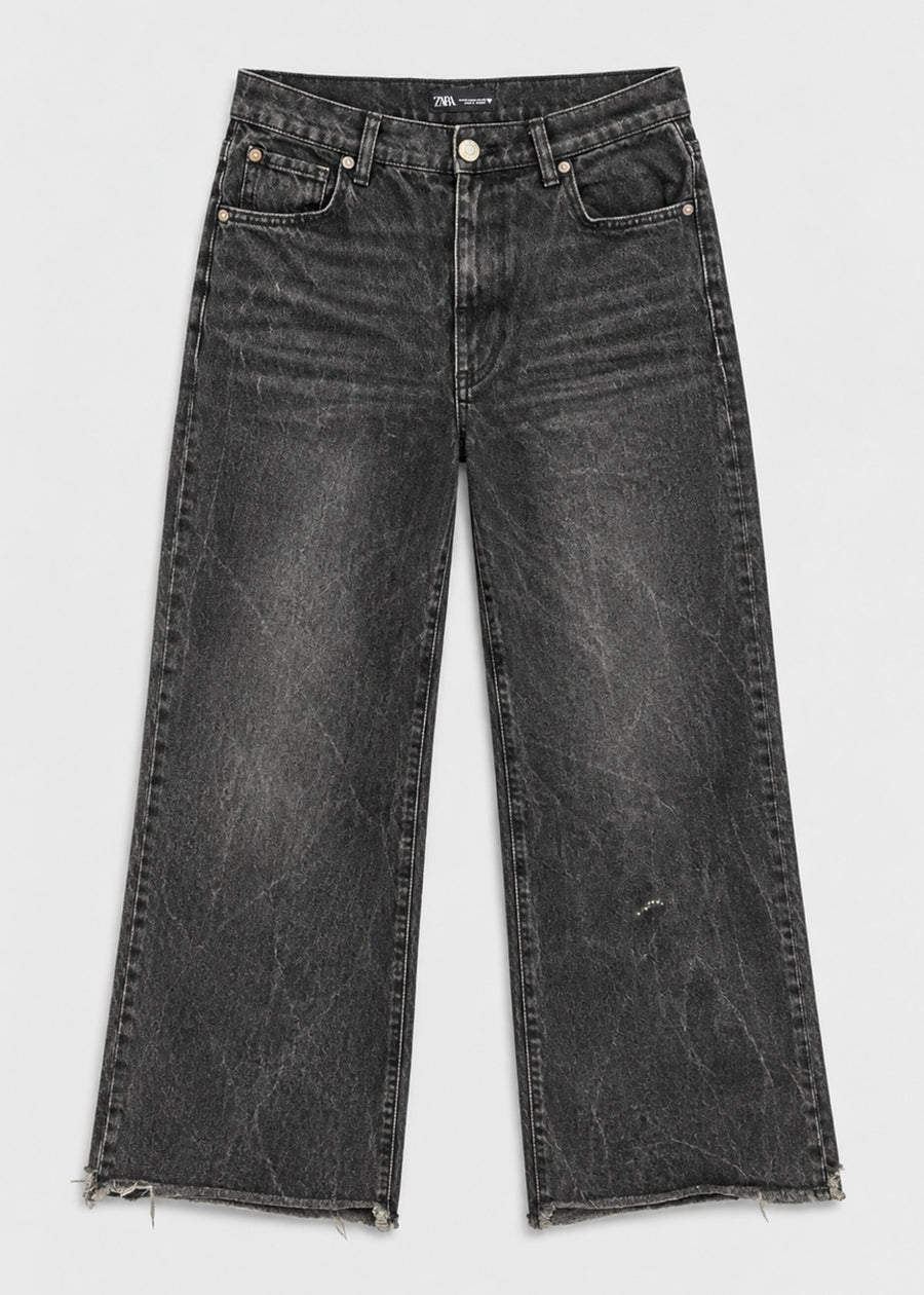 Zara charcoal acid wash wide leg jeans front flat lay with raw frayed hem