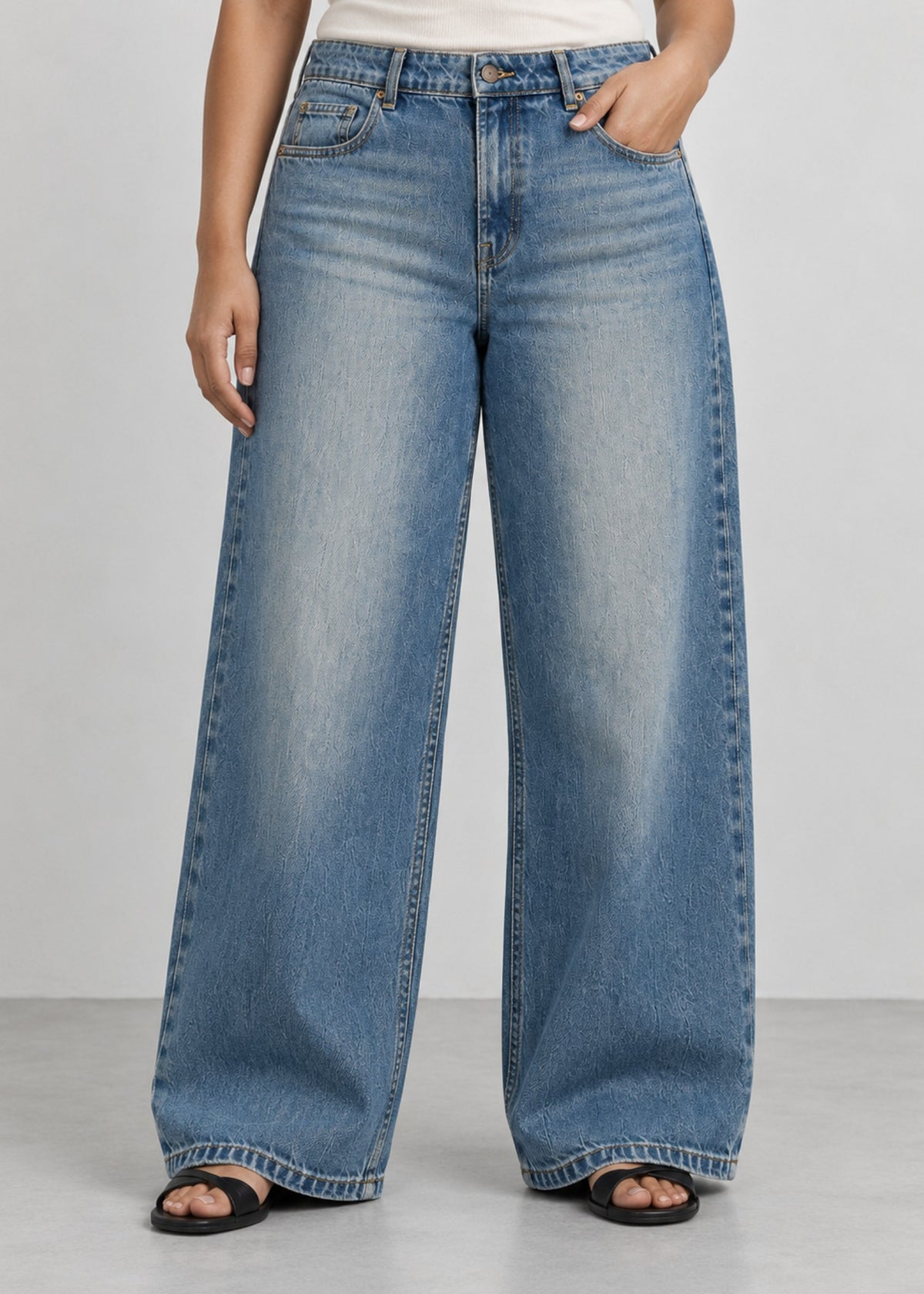 Zara Medium-Wash Wide-Leg Jeans